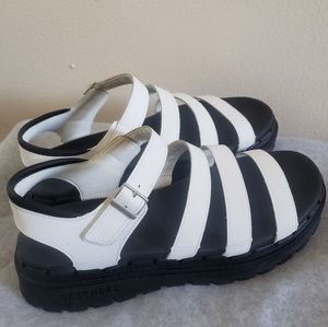 Skechers Jammers Poppin Size 11 White Black Leather Sandals